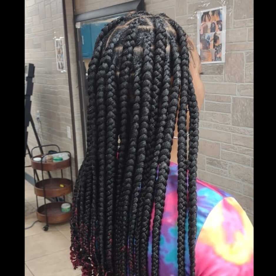 Large Knotless Box Braids